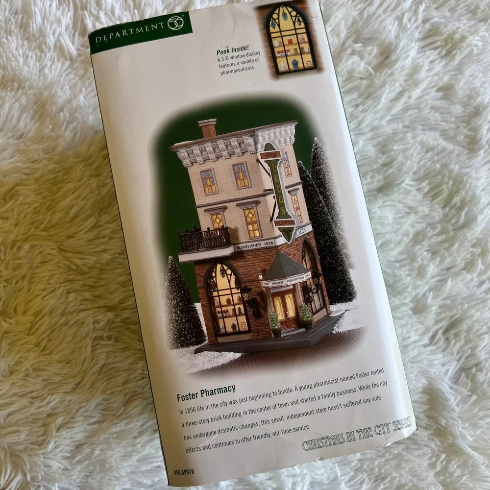 Department 56 Christmas in the City FOSTER PHARMACY 58916 Village Complete